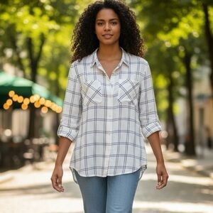 Ivanka Trump Women’s White and Black Checkered Shirt Size L